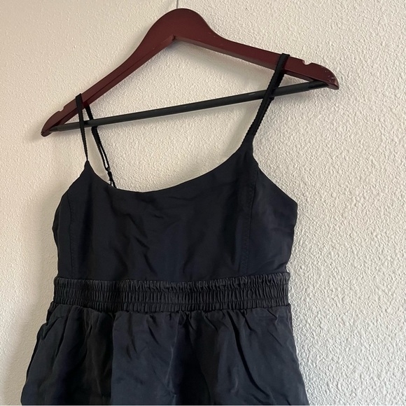 Lululemon Bliss Tank Top -Flowy- in Black Size 8 - Picture 3 of 14
